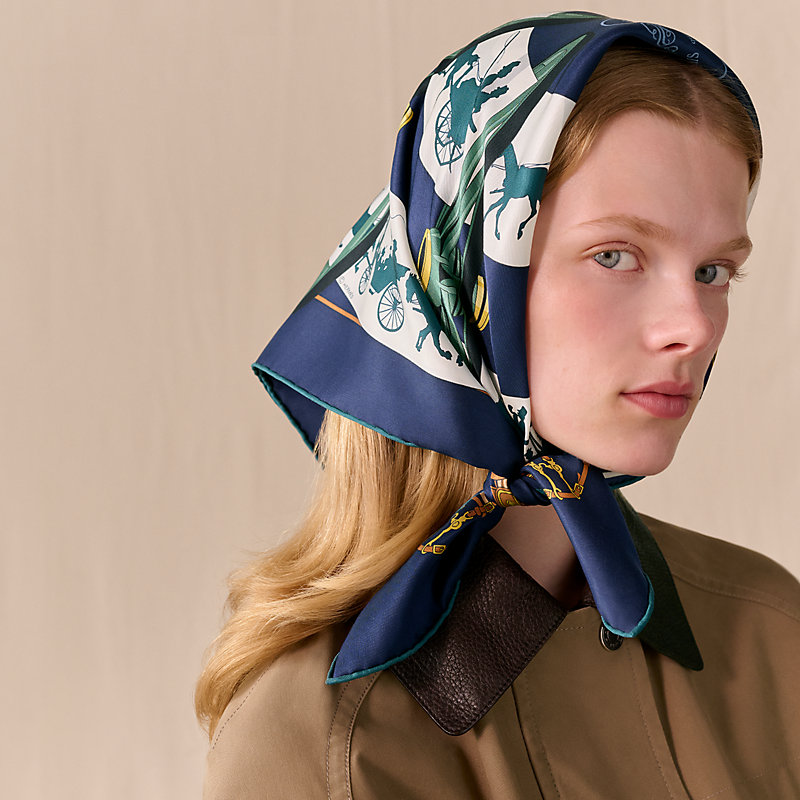 Paris Qui Roule scarf 70 - Purple | Hermès Mainland China